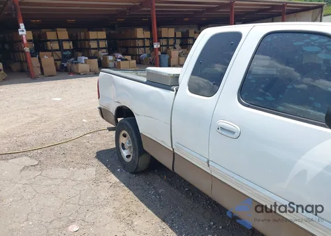 2003 Ford F-150 Lariat/Xl/Xlt z USA, uszkodzony, nr VIN 1FTRX17W73NA60173